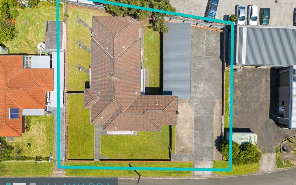 15-17 Lendine Street, BARRACK HEIGHTS NSW 2528, Barrack Heights - Image 1