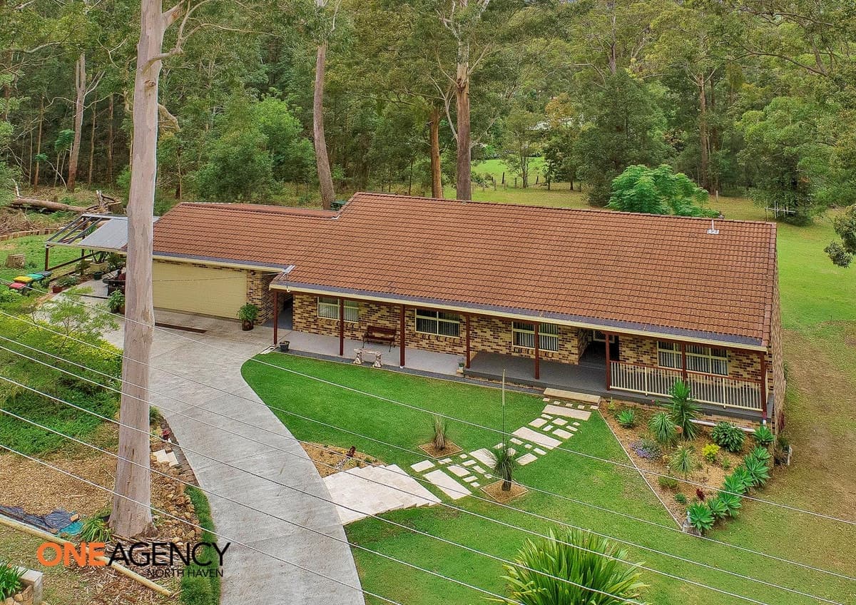 52 Benaroon Drive, Kendall, Kendall - Thumbnail 5