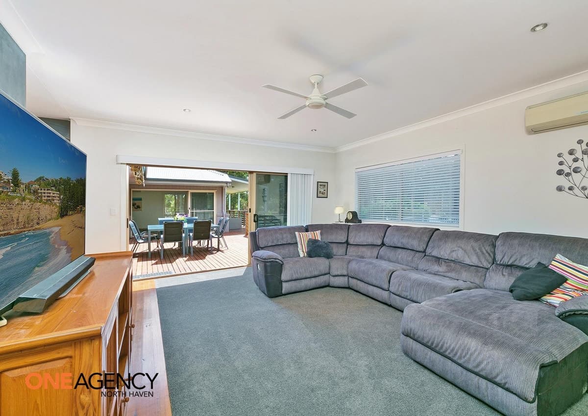 32 Lake Ridge Drive, Kew, Kew - Thumbnail 5