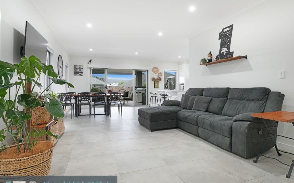 8A Nimmitabel Street, TULLIMBAR NSW 2527, Tullimbar - Thumbnail 4