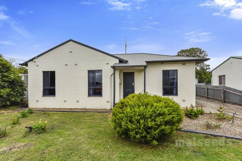 6 Boucaut Street Mount Gambier SA, Mount Gambier - Thumbnail 2