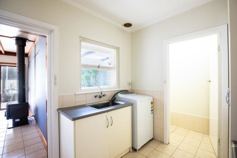 30 Tolmie Street Mount Gambier SA, Mount Gambier - Thumbnail 2