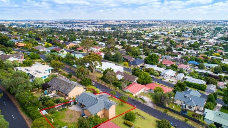 7 Shelley Crescent Mount Gambier SA, Mount Gambier - Image 1