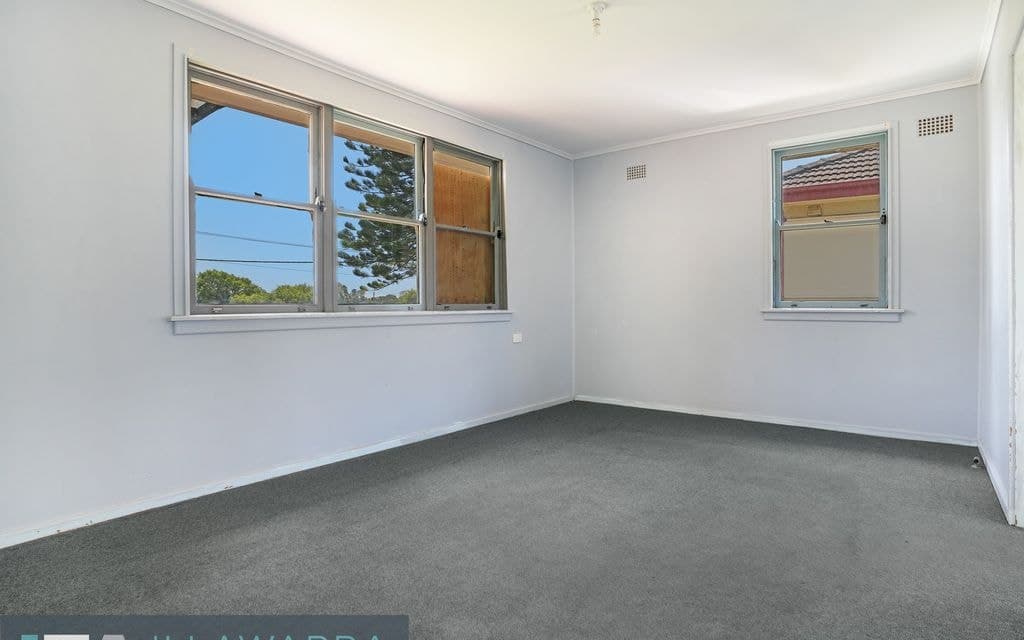 12 Andrew Crescent, MOUNT WARRIGAL NSW 2528, Mount Warrigal - Thumbnail 2