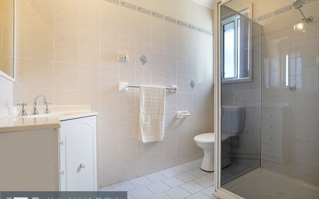 8 Albert Street, LAKE ILLAWARRA NSW 2528, Lake Illawarra - Image 1