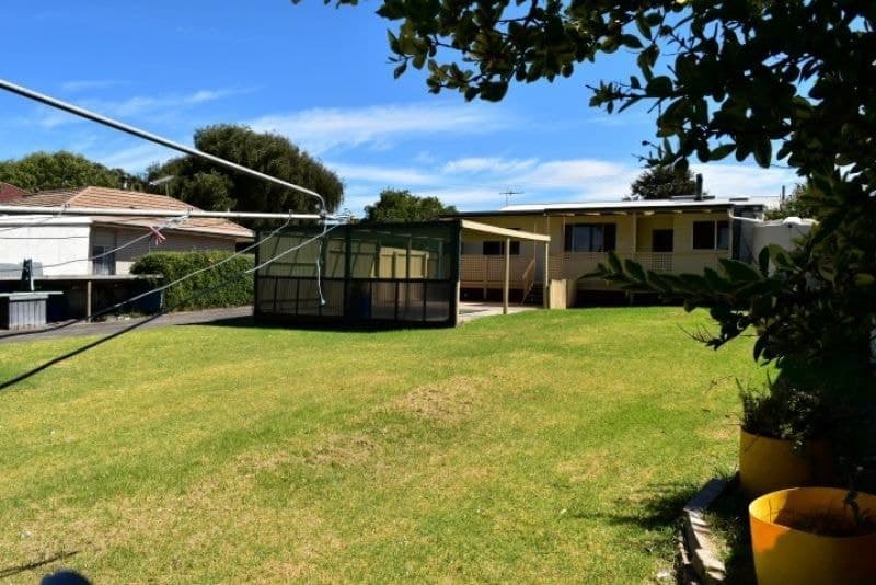 16 Ireland Street Millicent SA, Millicent - Image 1