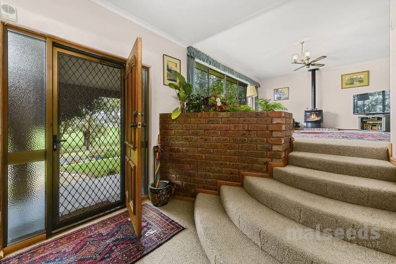 11 Comaum Avenue Mount Gambier SA, Mount Gambier - Thumbnail 4