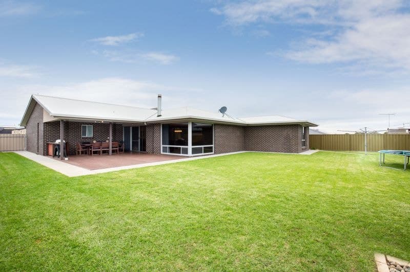 25 Bluebell Drive Mount Gambier SA, Mount Gambier - Thumbnail 2