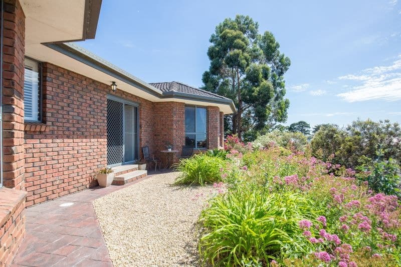 2 Highland Drive Mount Gambier SA, Mount Gambier - Thumbnail 2