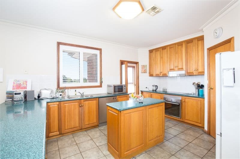 2 Highland Drive Mount Gambier SA, Mount Gambier - Thumbnail 7