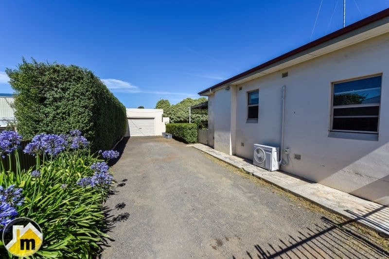 10 Francis Street Mount Gambier SA, Mount Gambier - Thumbnail 2