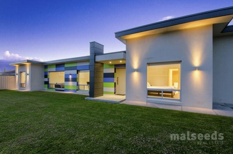 86 Meylin Street Port Macdonnell SA, Port Macdonnell - Thumbnail 3