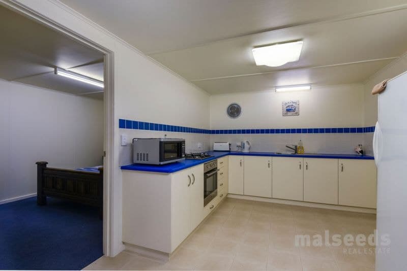 67 Elizabeth Street Port Macdonnell SA, Port Macdonnell - Thumbnail 8