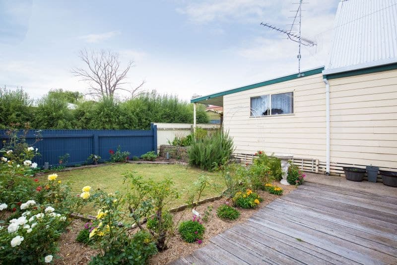 8 Sharley Avenue Mount Gambier SA, Mount Gambier - Image 1