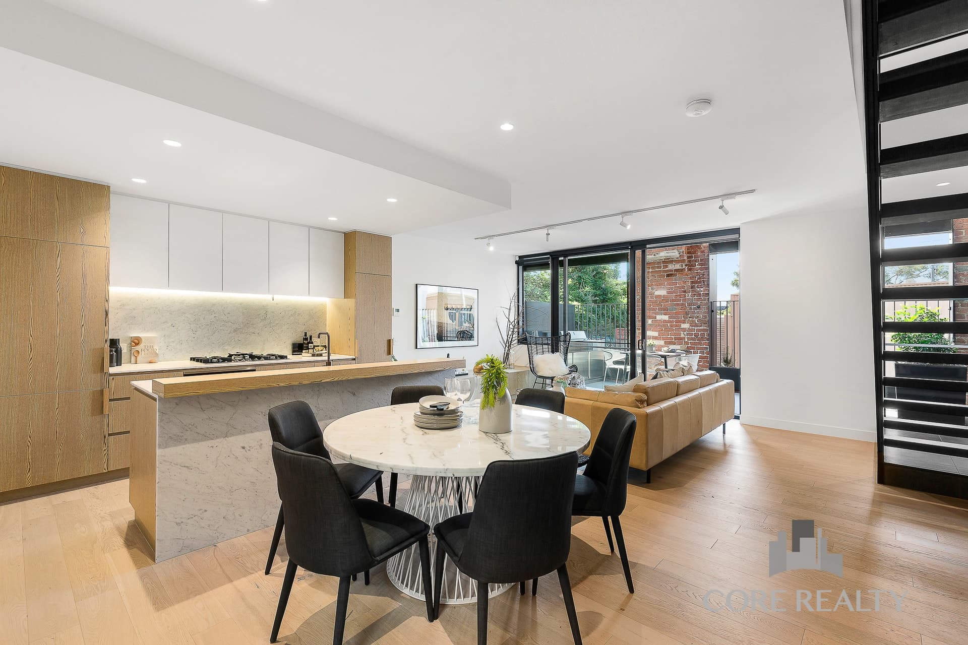 3/241 Napier Street, Fitzroy - Thumbnail 2
