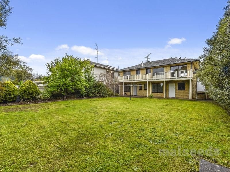 8 Locke Street Mount Gambier SA, Mount Gambier - Thumbnail 2