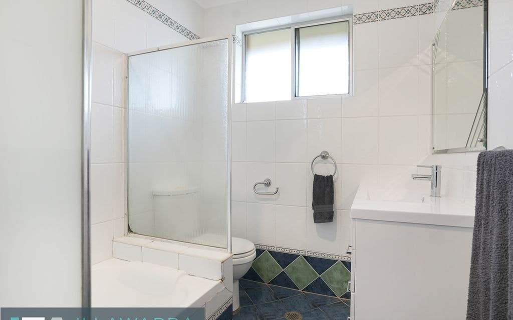 3/8 Peterborough Avenue, LAKE ILLAWARRA NSW 2528, Lake Illawarra - Thumbnail 2