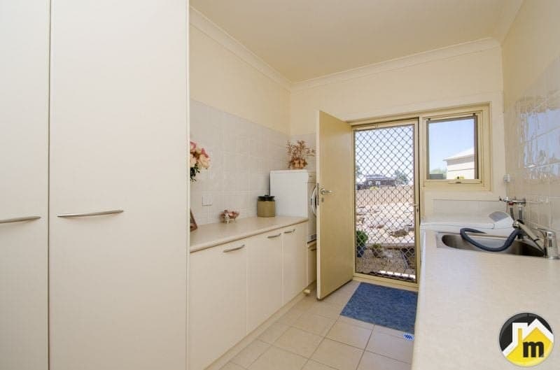 24 Hedley Street Mount Gambier SA, Mount Gambier - Image 1
