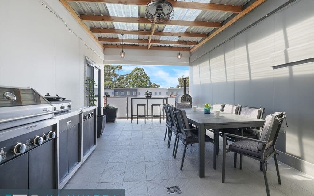 10/301 Princes Highway, ALBION PARK RAIL NSW 2527, Albion Park Rail - Image 1