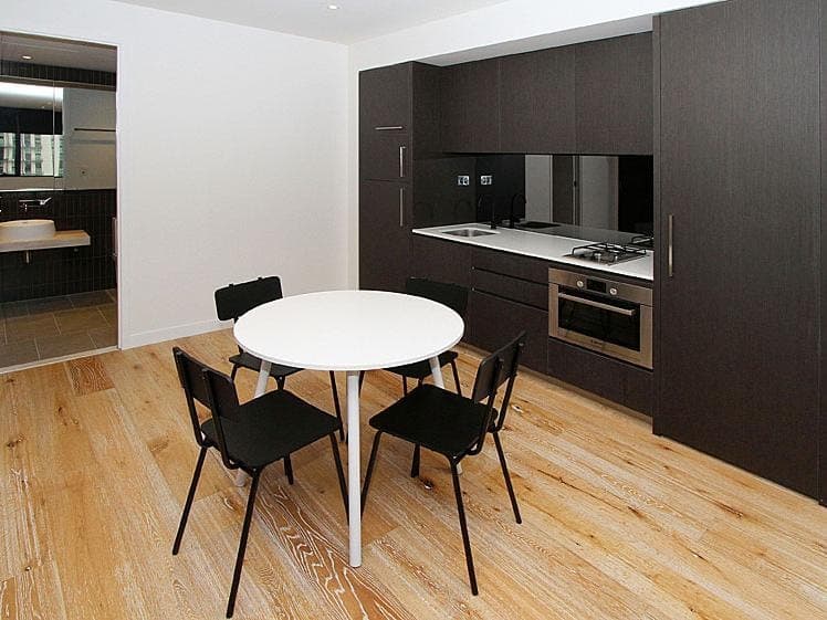 1708/155 Franklin Street, Melbourne - Thumbnail 2