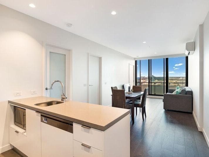 1907/45 Clarke Street, Southbank - Thumbnail 3