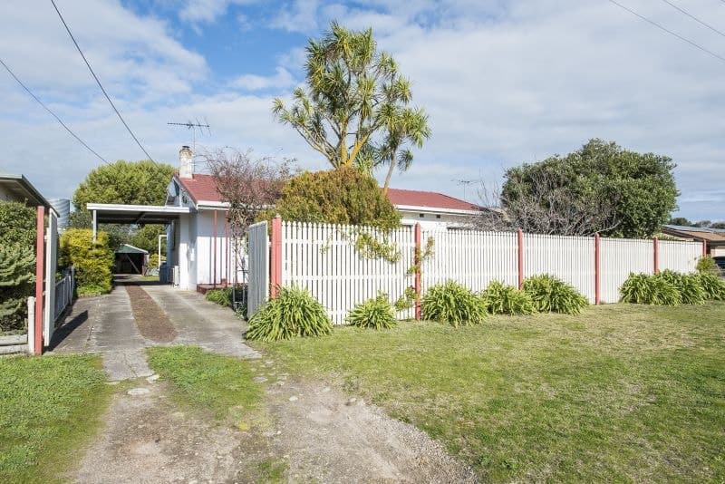 17 Plunkett Terrace Millicent SA, Millicent - Thumbnail 4