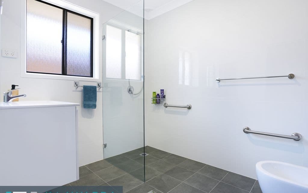 27 Lachlan Avenue, BARRACK HEIGHTS NSW 2528, Barrack Heights - Image 1