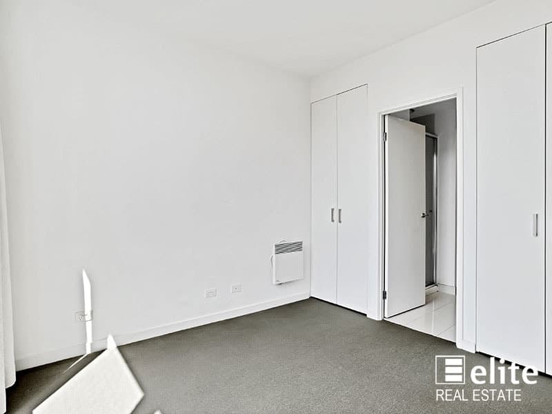 2407/8 Franklin Street, Melbourne - Thumbnail 5