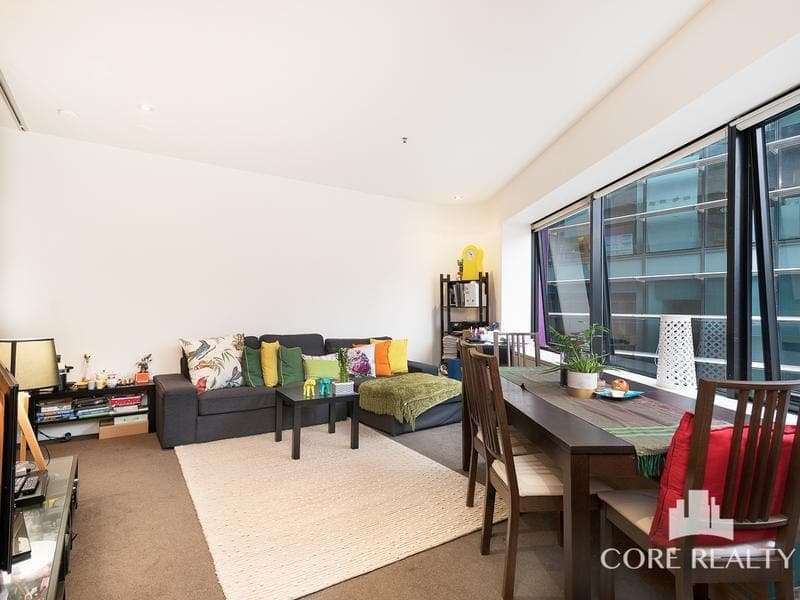 516/300 Swanston Street, Melbourne - Thumbnail 3