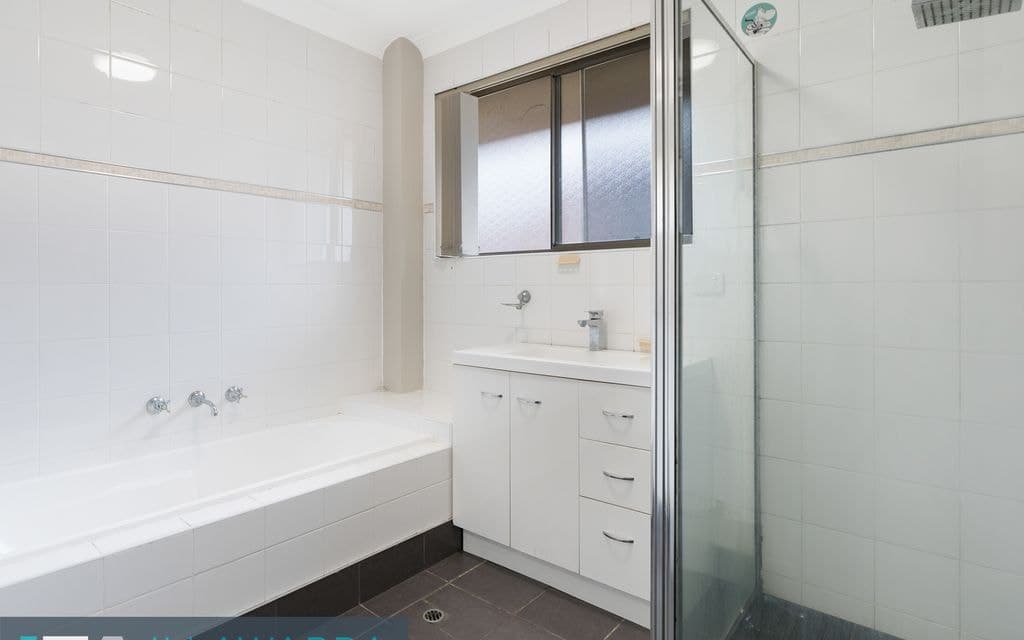 6/4 Loftus Street, WOLLONGONG NSW 2500, Wollongong - Image 1