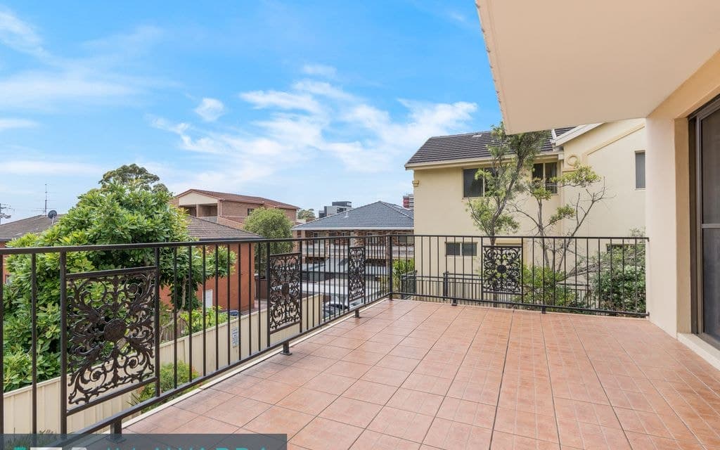 6/4 Loftus Street, WOLLONGONG NSW 2500, Wollongong - Thumbnail 2