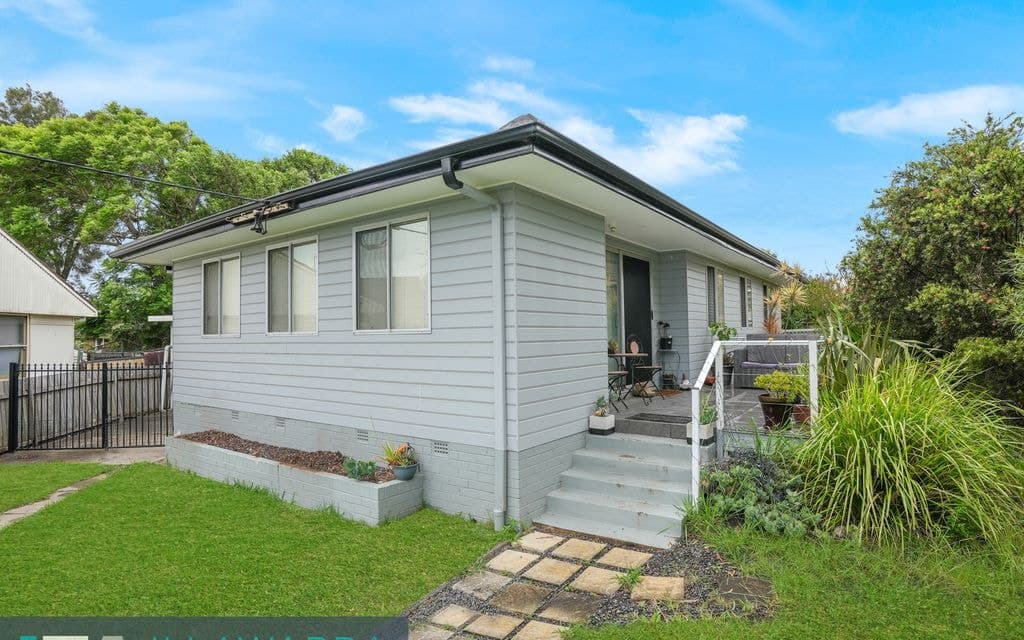 22 Andrew Crescent, MOUNT WARRIGAL NSW 2528, Mount Warrigal - Thumbnail 3