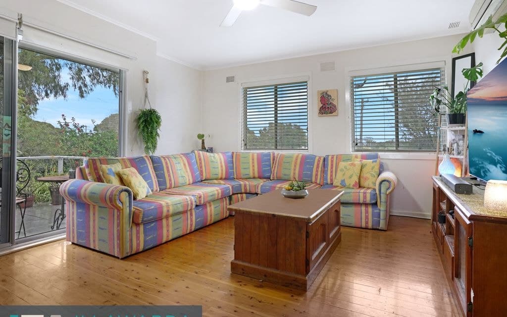 22 Andrew Crescent, MOUNT WARRIGAL NSW 2528, Mount Warrigal - Thumbnail 5
