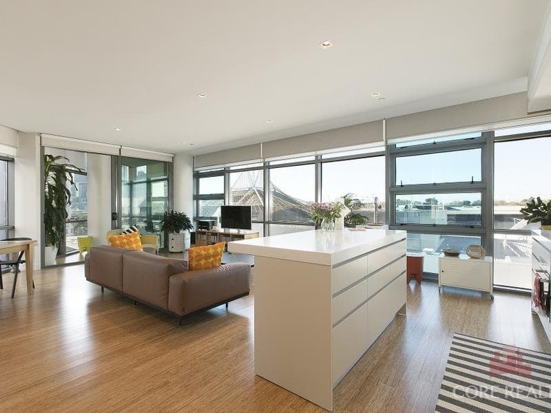 806/8 Kavanagh Street, Southbank - Image 1