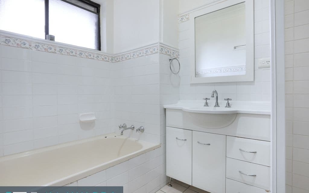 10/46-48 Peterborough Ave, LAKE ILLAWARRA NSW 2528, Lake Illawarra - Thumbnail 2