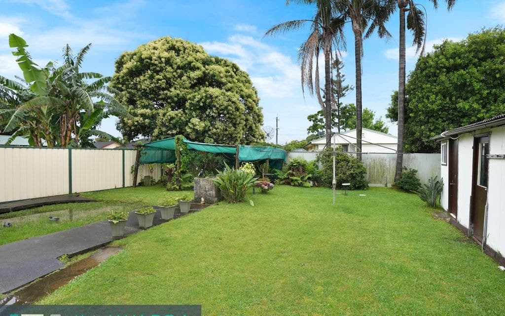 24 Lake Entrance Road, WARILLA NSW 2528, Warilla - Thumbnail 2