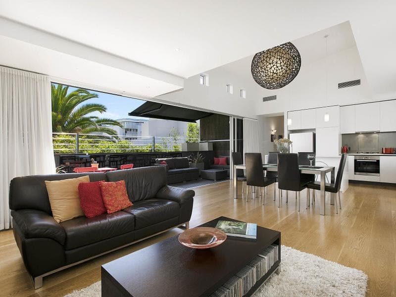 7/74 Stokes Street, Port Melbourne - Thumbnail 2