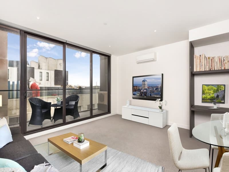 801/155 Franklin Street, Melbourne - Thumbnail 2