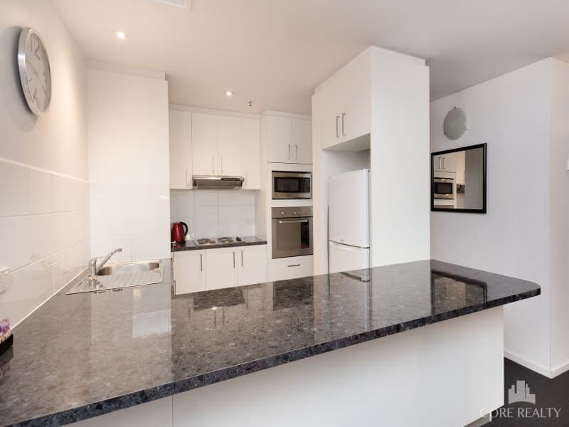 1623/474 Flinders St, Melbourne - Thumbnail 2