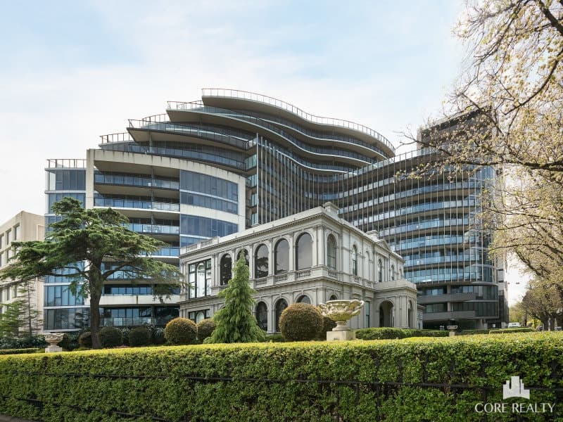 513/55 Queens Road, Melbourne - Image 1
