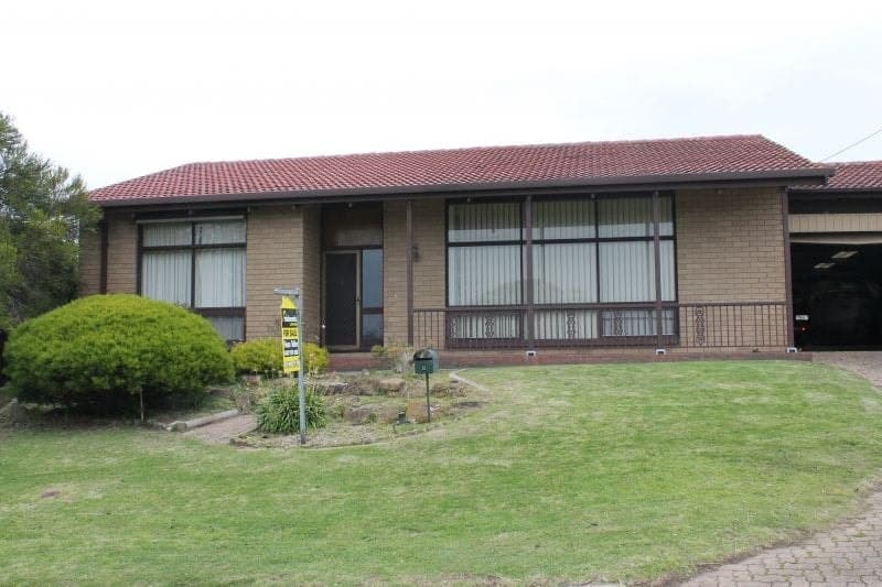 8 Hutchesson Street Millicent SA, Millicent - Image 1
