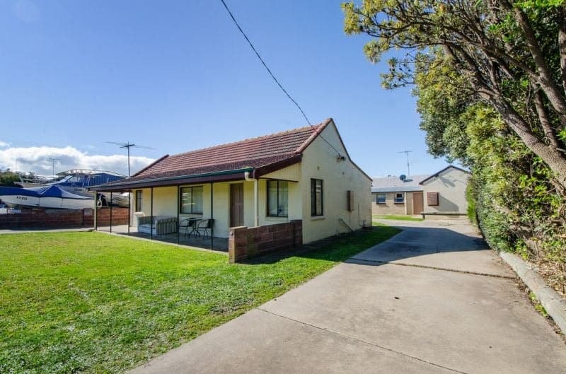 1-3/10 Bell Street Port Macdonnell SA, Port Macdonnell - Image 1