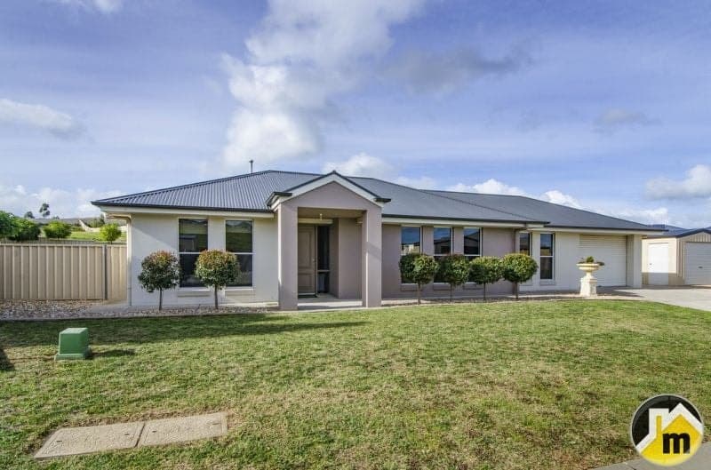 30 Altinio Drive Mount Gambier SA, Mount Gambier - Image 1