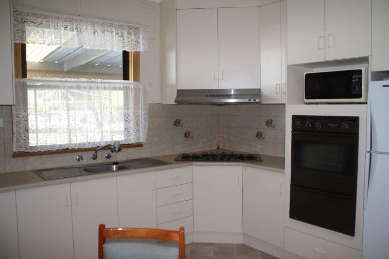 7 Clinton Street Millicent SA, Millicent - Thumbnail 5