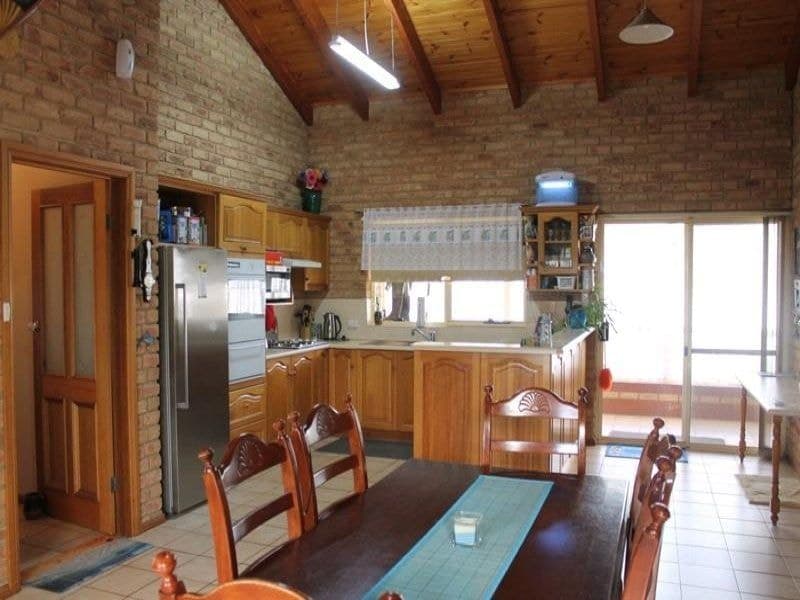 38 Monash Terrace Millicent SA, Millicent - Thumbnail 6
