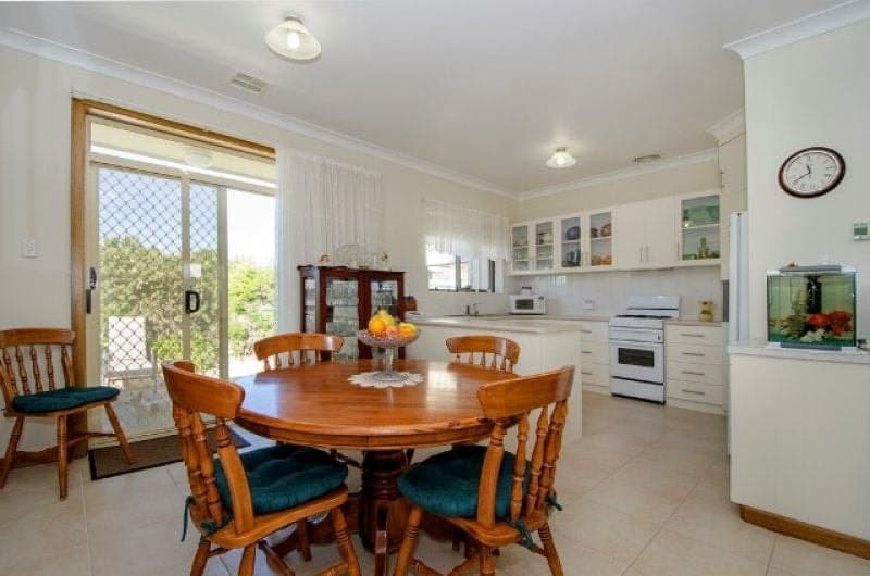97 Meylin Street Port Macdonnell SA, Port Macdonnell - Thumbnail 3