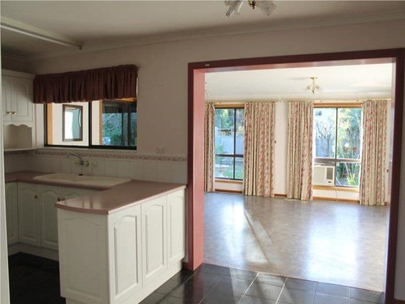 17 Campbell Street Millicent SA, Millicent - Thumbnail 4