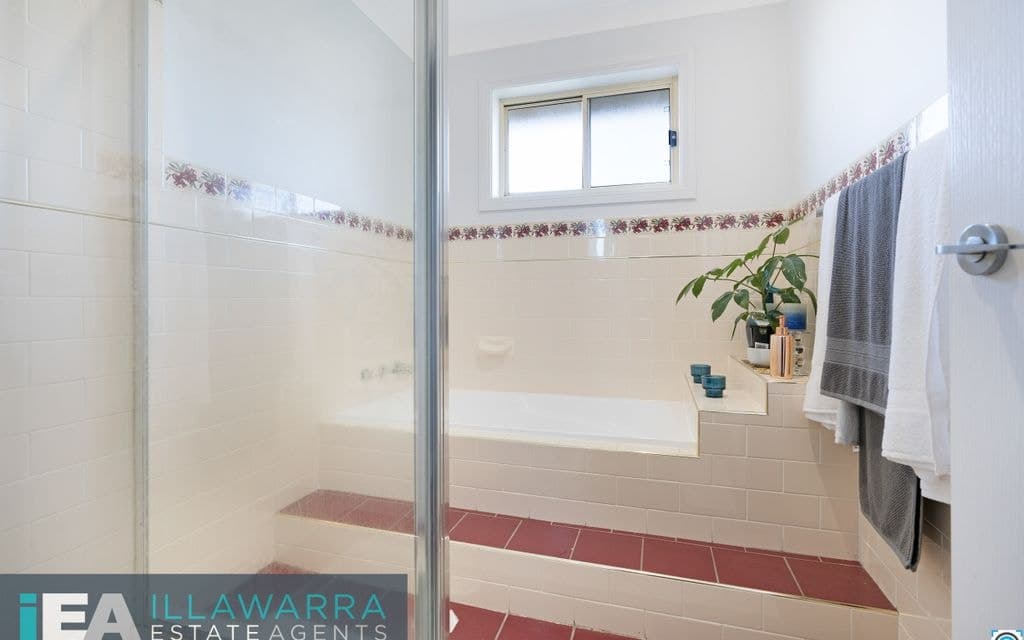 1/4 Tuross Street, ALBION PARK NSW 2527, Albion Park - Thumbnail 2