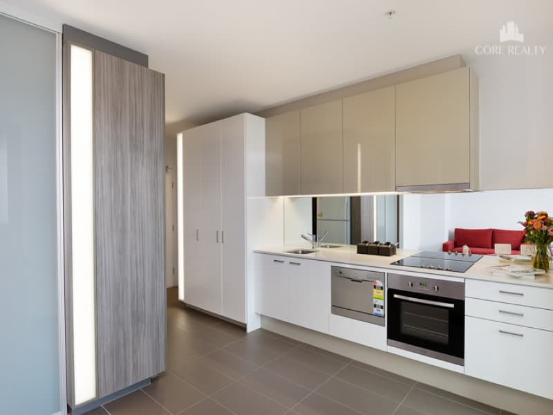 3315/220 Spencer Street, Melbourne - Thumbnail 3