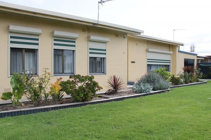 16 Bowman Street Millicent SA, Millicent - Thumbnail 3